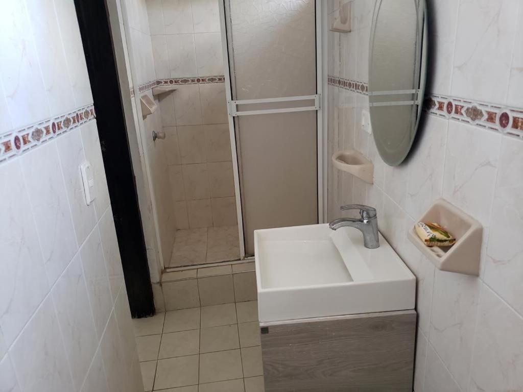 Posada Coral Breeze Habitacion Tercer Piso San Andrés 외부 사진